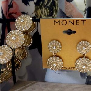 Stretchy bracelet and Earrings